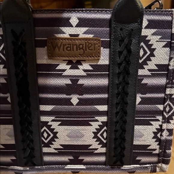 Wrangler Geometric Black and White Crossbody Bag - Picture 4 of 4